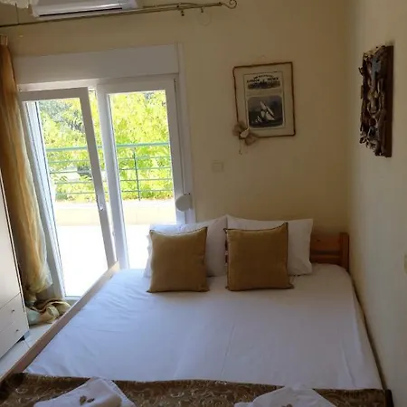 Billias House Nyaraló *